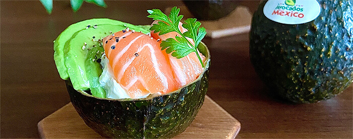 アボカドチーズ温やっこアボカドとサーモン、クリームチーズのミルフィーユ